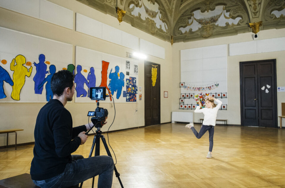 DÉSIR MIMÉTIQUE E LA RIELABORAZIONE DEGLI ARCHIVI